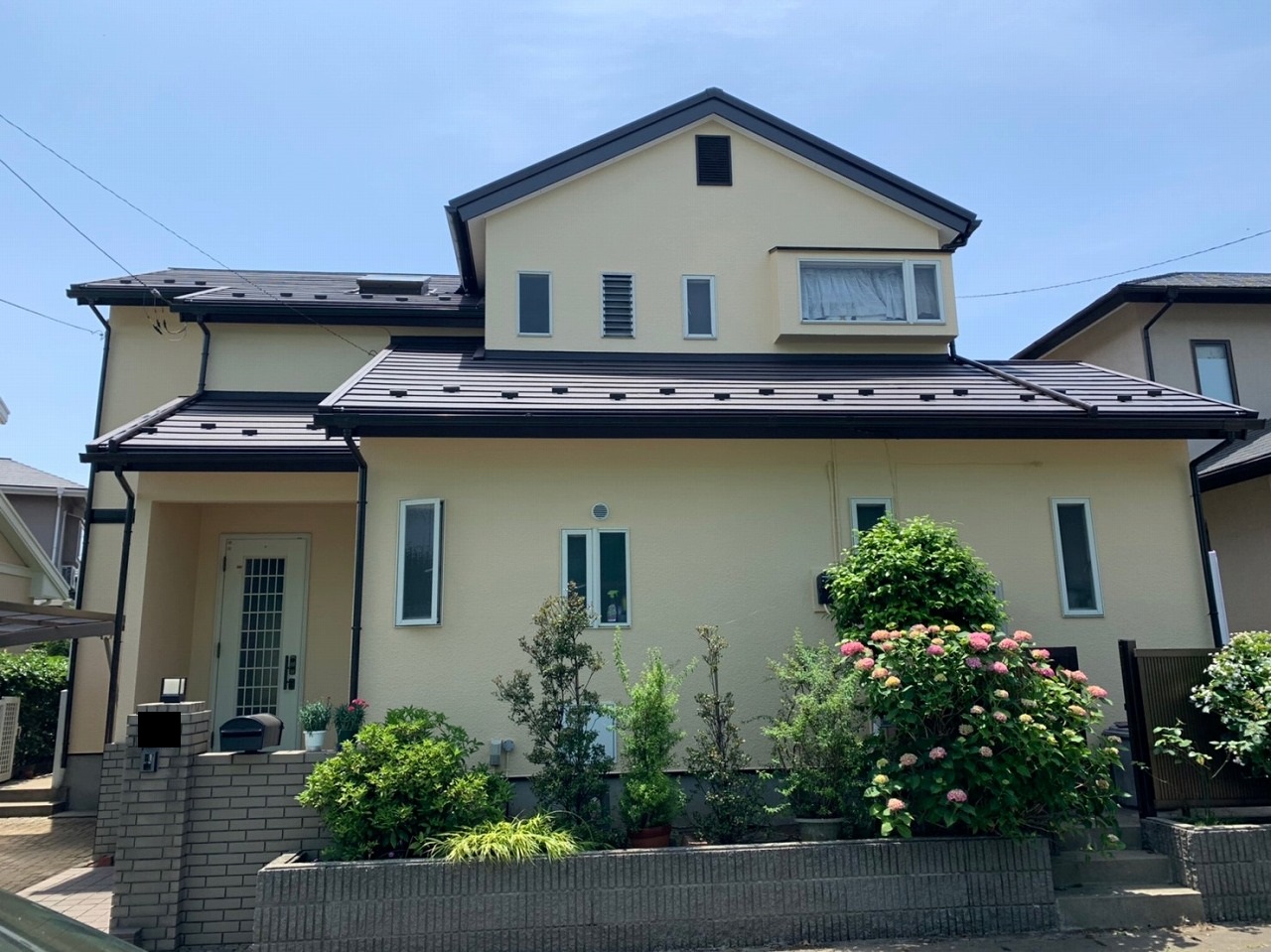 印西市K様邸　外壁塗装・屋根カバー工事が完成しました！