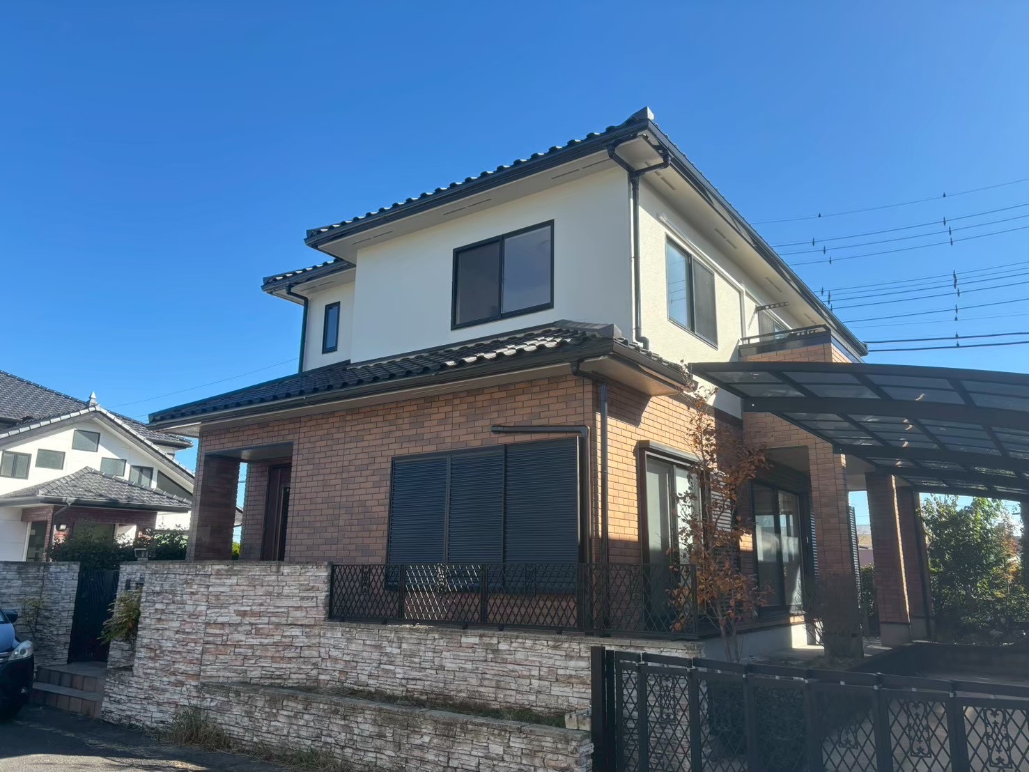 <span class="title">印旛郡Y様邸、外壁塗装工事が完成しました！</span>